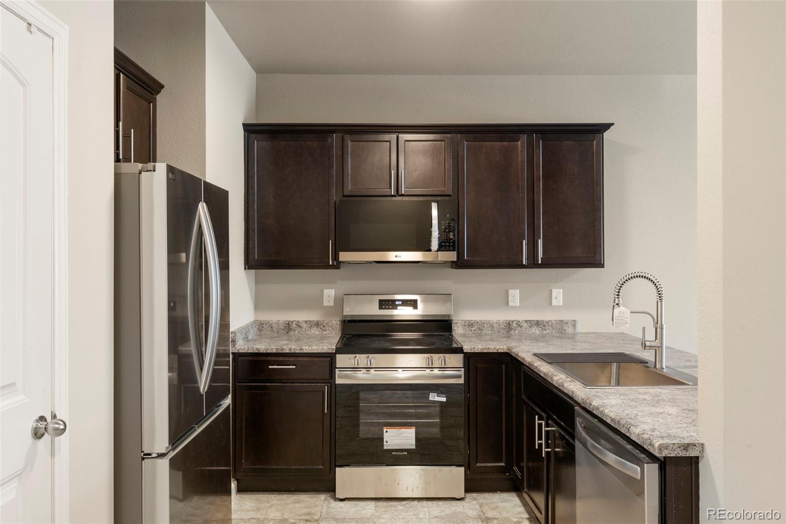 4316 Yellow Dock Point