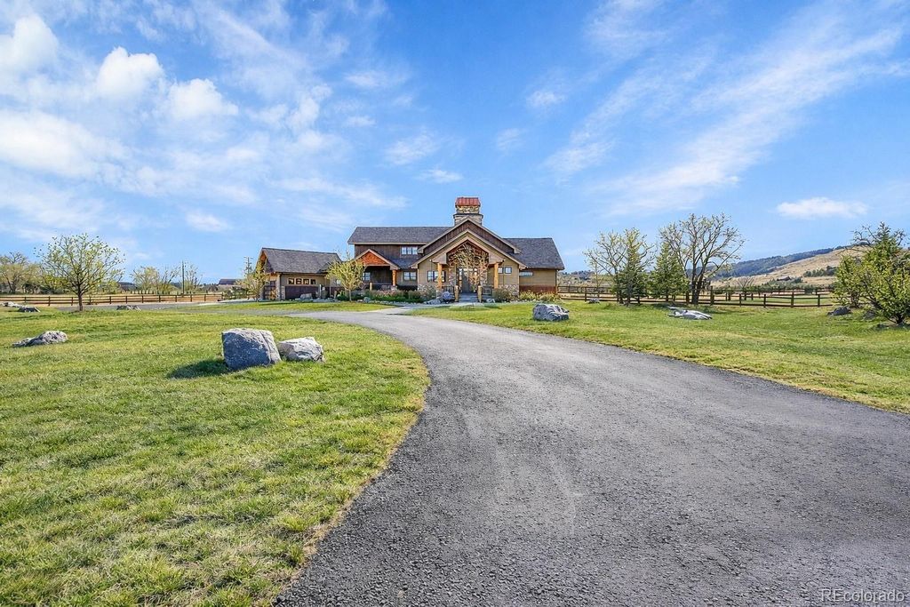 Photo of 8150 Open View Place, Loveland, CO 80537 (MLS # 5795683)