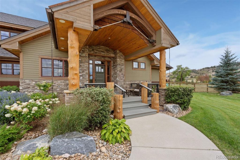 Photo of 8150 Open View Place, Loveland, CO 80537 (MLS # 5795683)