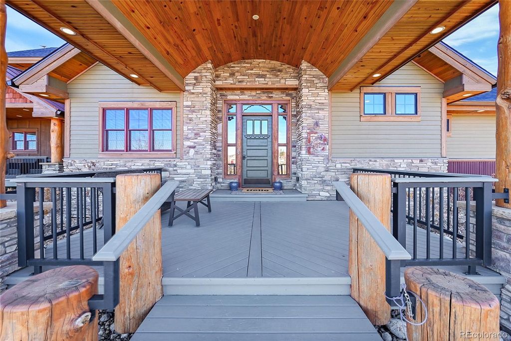 Photo of 8150 Open View Place, Loveland, CO 80537 (MLS # 5795683)