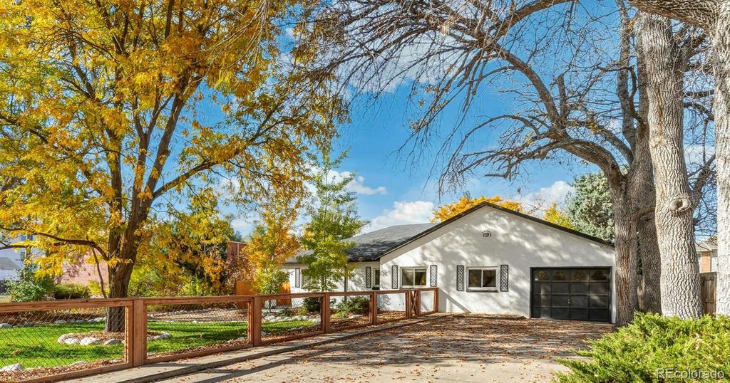 Photo of 1121 Carr Street, Lakewood, CO 80214 (MLS # 8729333)