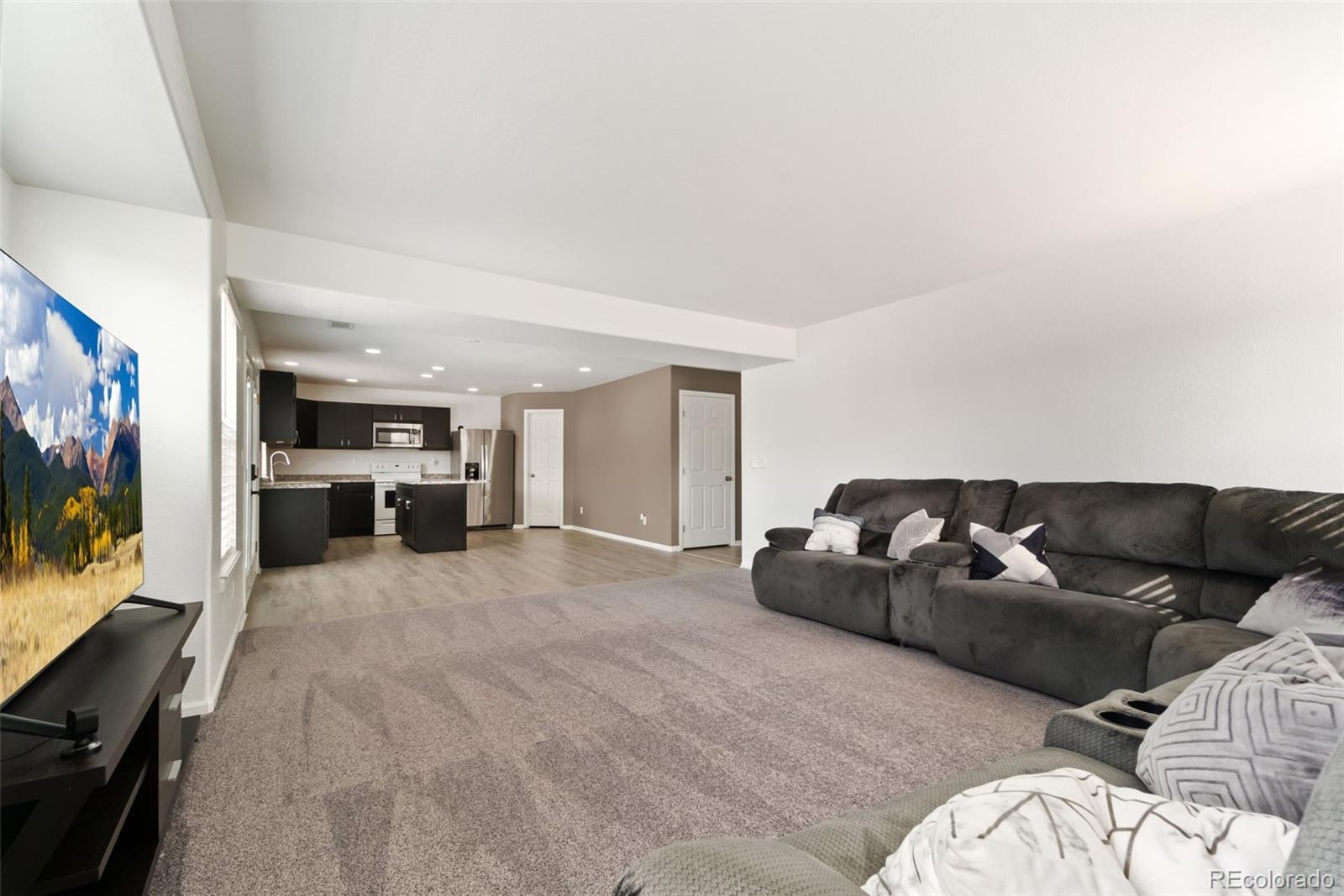 9847 Helena Court