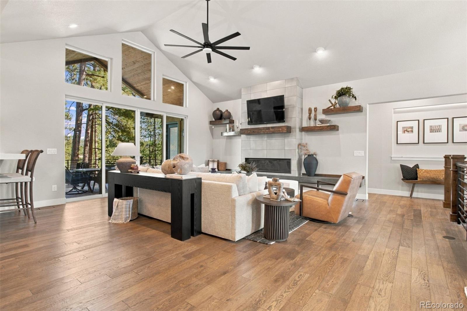 1109 Tenderfoot Drive