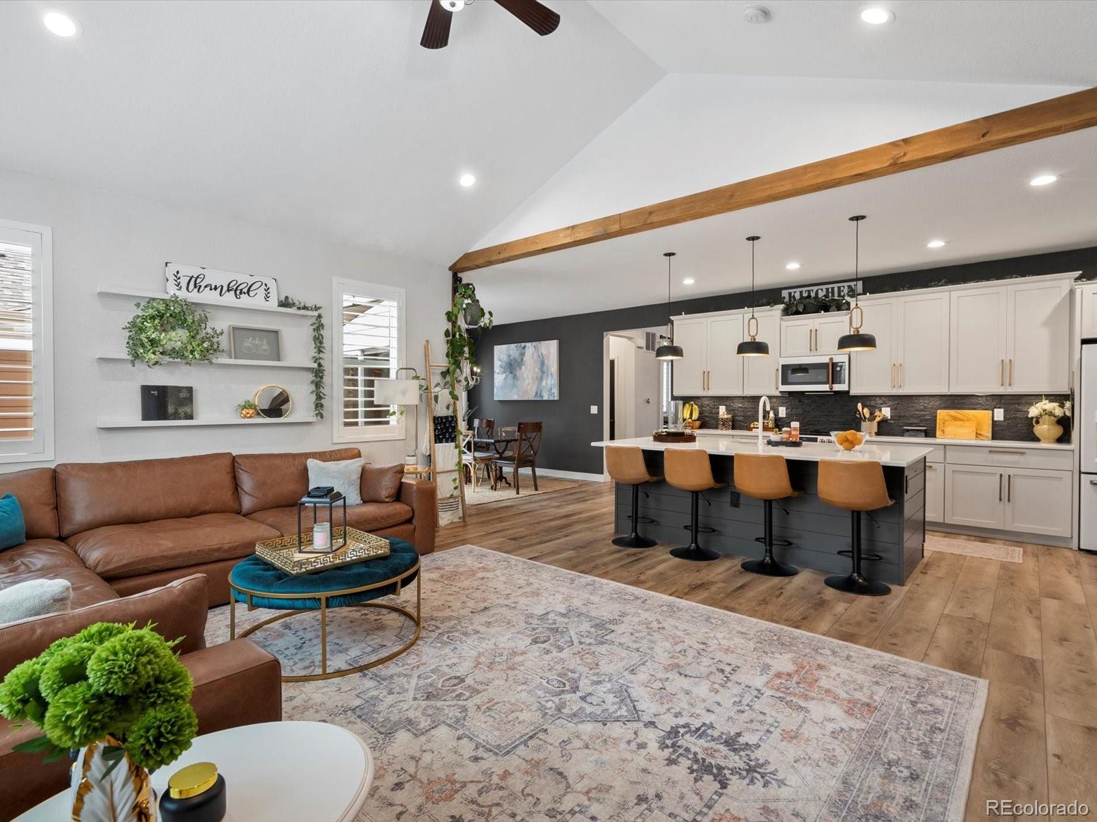 12122 Village Circle W