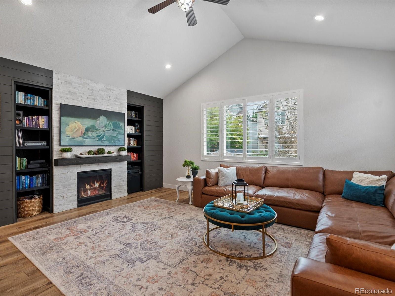 12122 Village Circle W