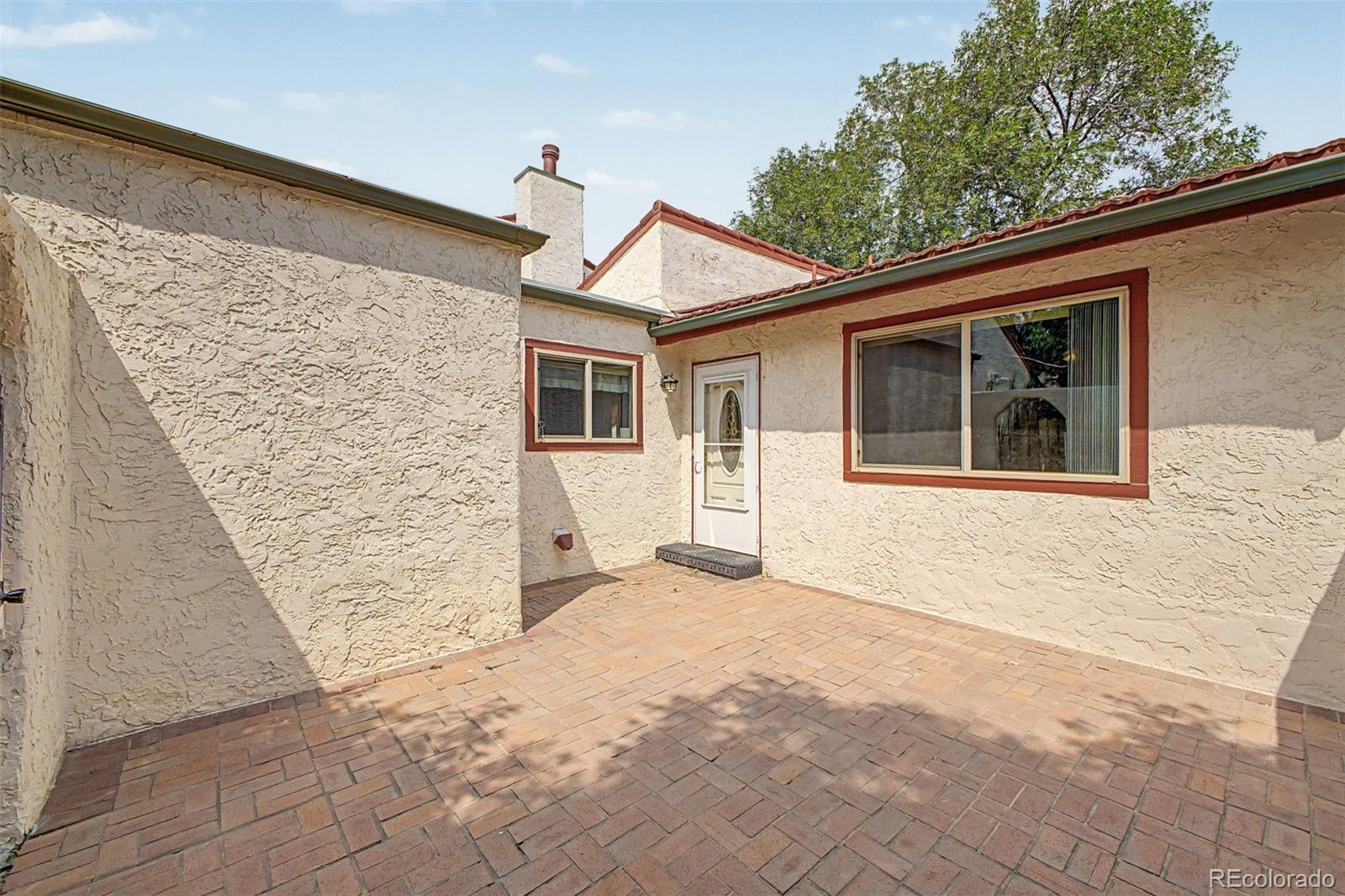 1137 Bosque Street