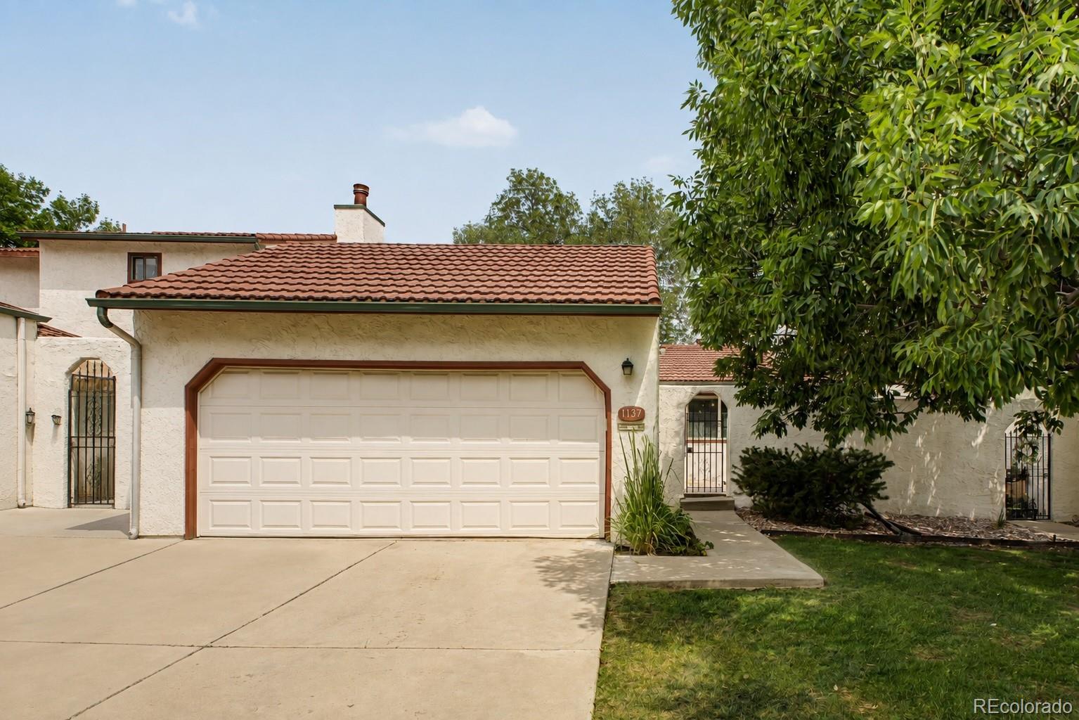 1137 Bosque Street