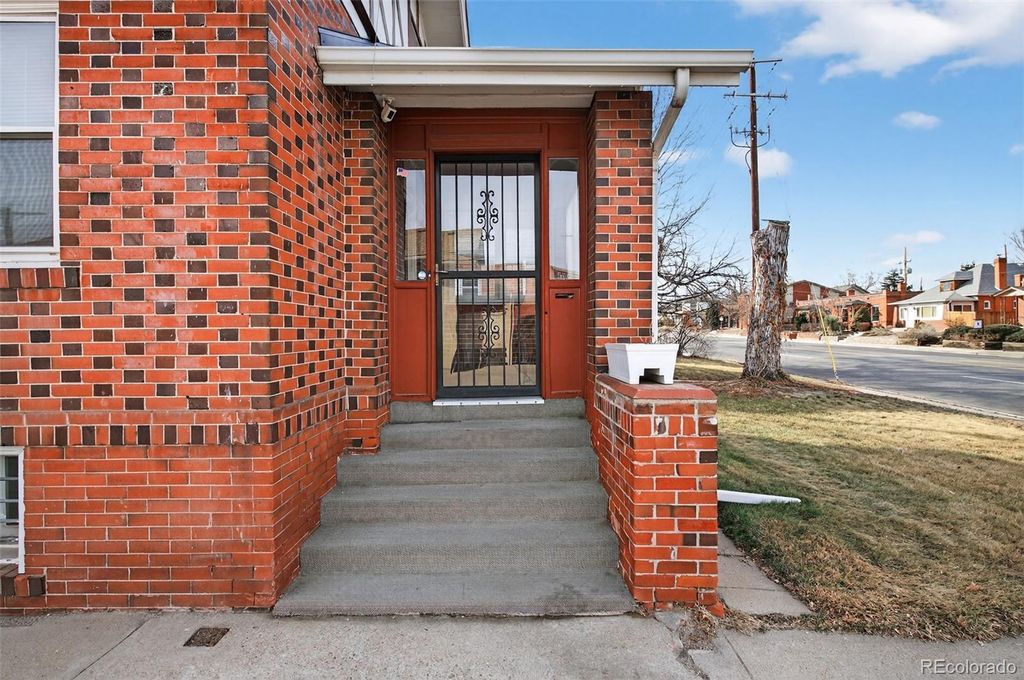 Photo of 3042 W 38th Avenue, Denver, CO 80211 (MLS # 9860907)