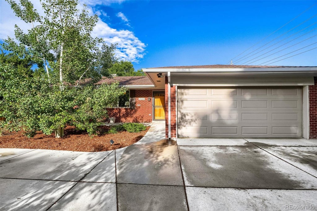 Photo of 2020 Newcombe Drive, Lakewood, CO 80215 (MLS # 9202105)