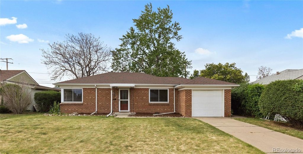 Photo of 3340 E 30th Avenue, Denver, CO 80205 (MLS # 4059039)