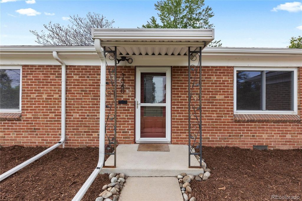 Photo of 3340 E 30th Avenue, Denver, CO 80205 (MLS # 4059039)