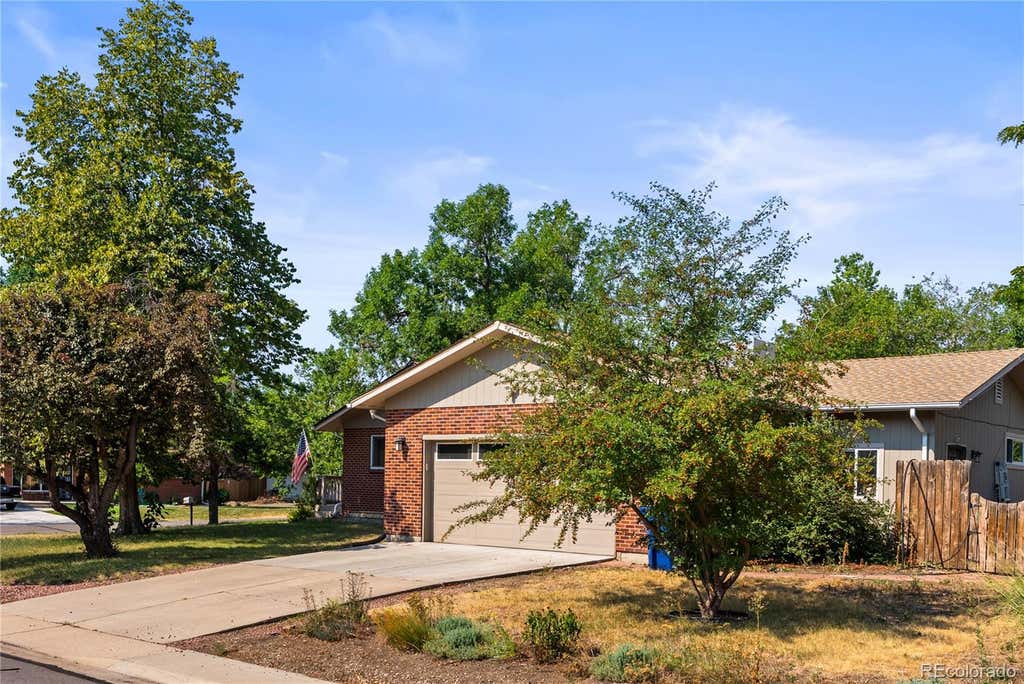 Photo of 10325 W 16th Avenue, Lakewood, CO 80215 (MLS # 4429158)