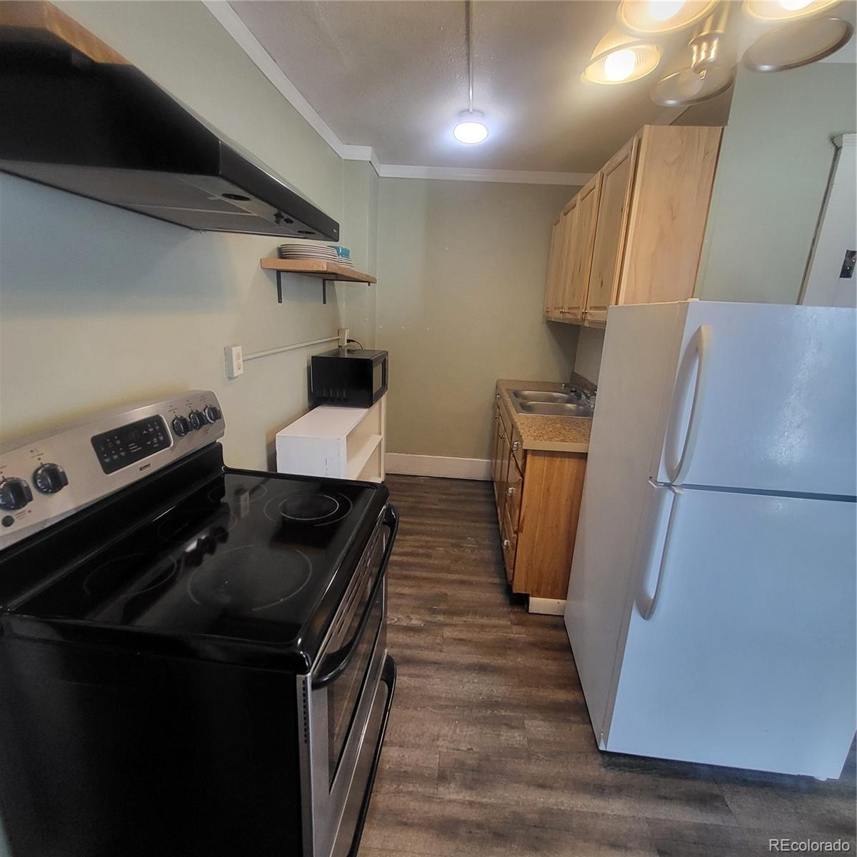 811-813 4th Street