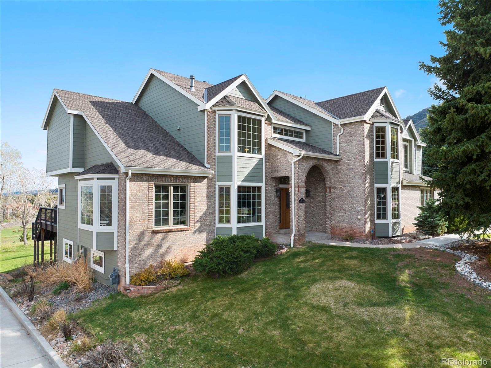 87 Deerwood Drive