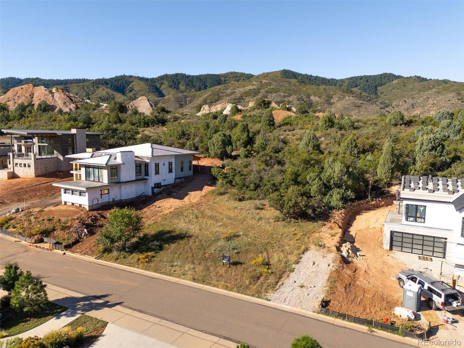 7911 Raphael Lane