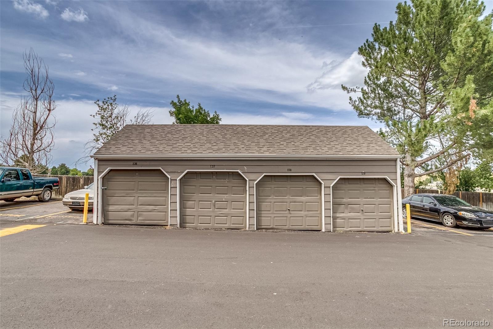 18033 E Ohio Avenue 201