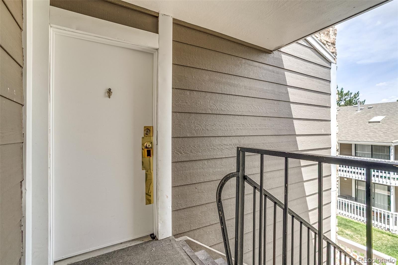 18033 E Ohio Avenue 201