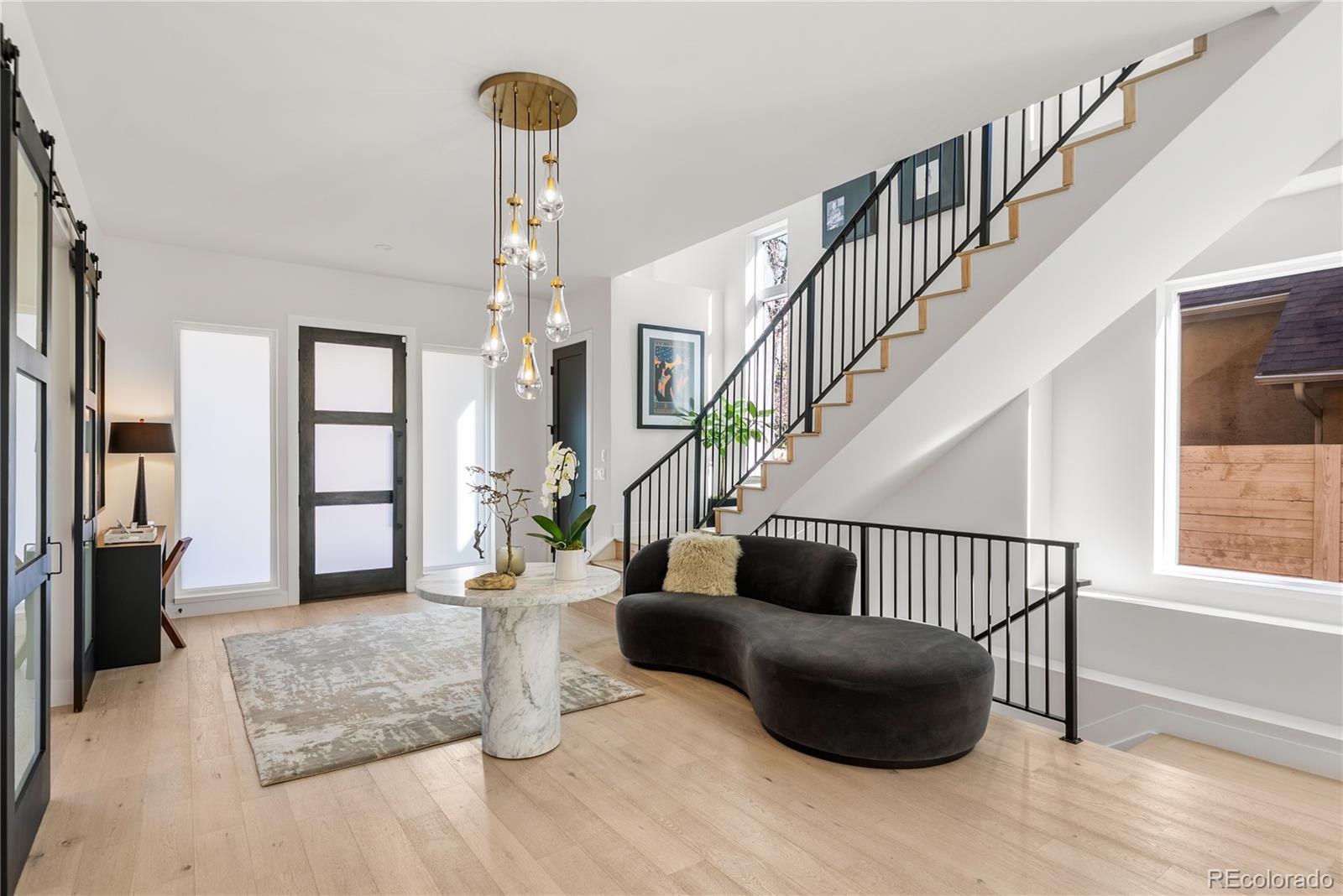 1983 S Saint Paul Street