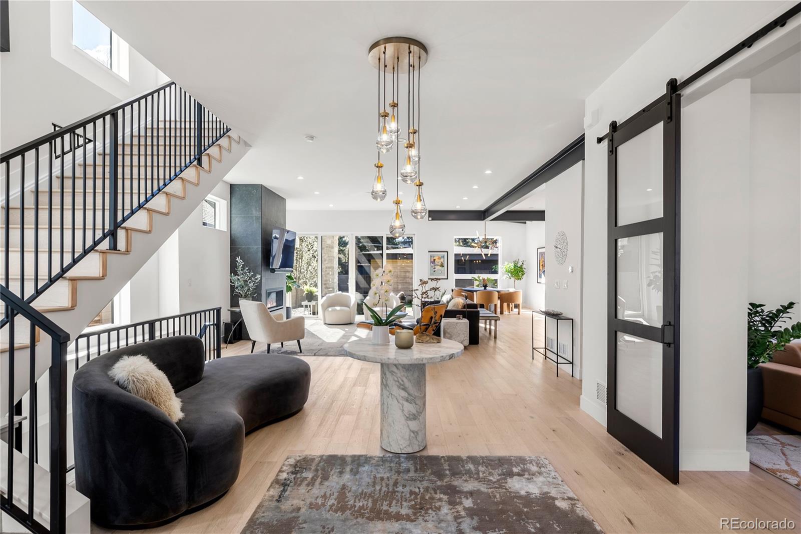 1983 S Saint Paul Street