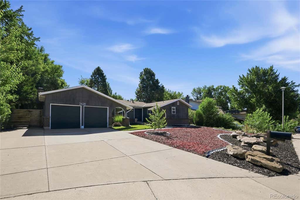 Photo of 2628 S Allison Street, Lakewood, CO 80227 (MLS # 1686216)