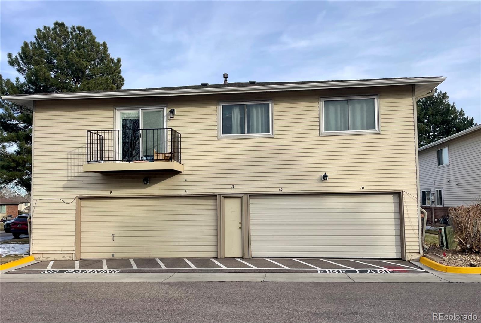 3354 S Flower Street 12