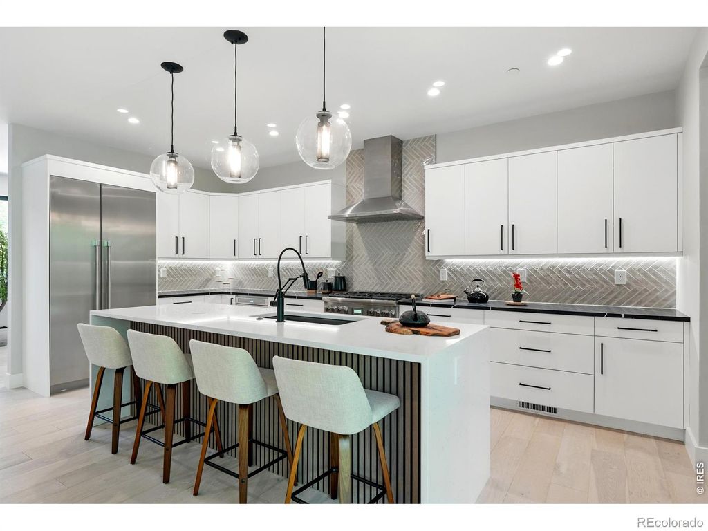 Photo of 2860 Table Mesa Drive, Boulder, CO 80305 (MLS # IR1054932)