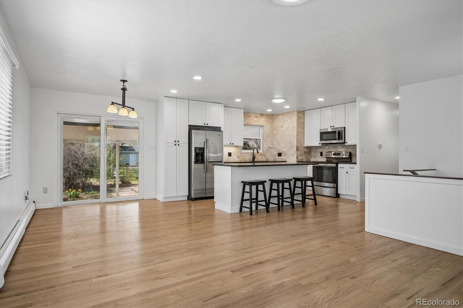 7937 W Chestnut Drive