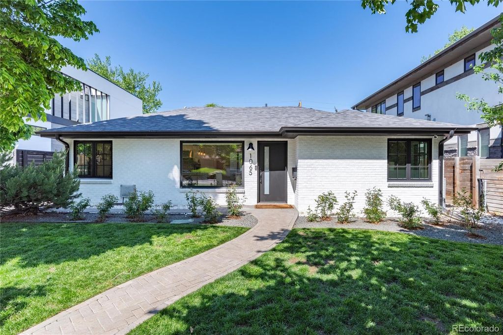 Photo of 1065 S Monroe Street, Denver, CO 80209 (MLS # 2256215)