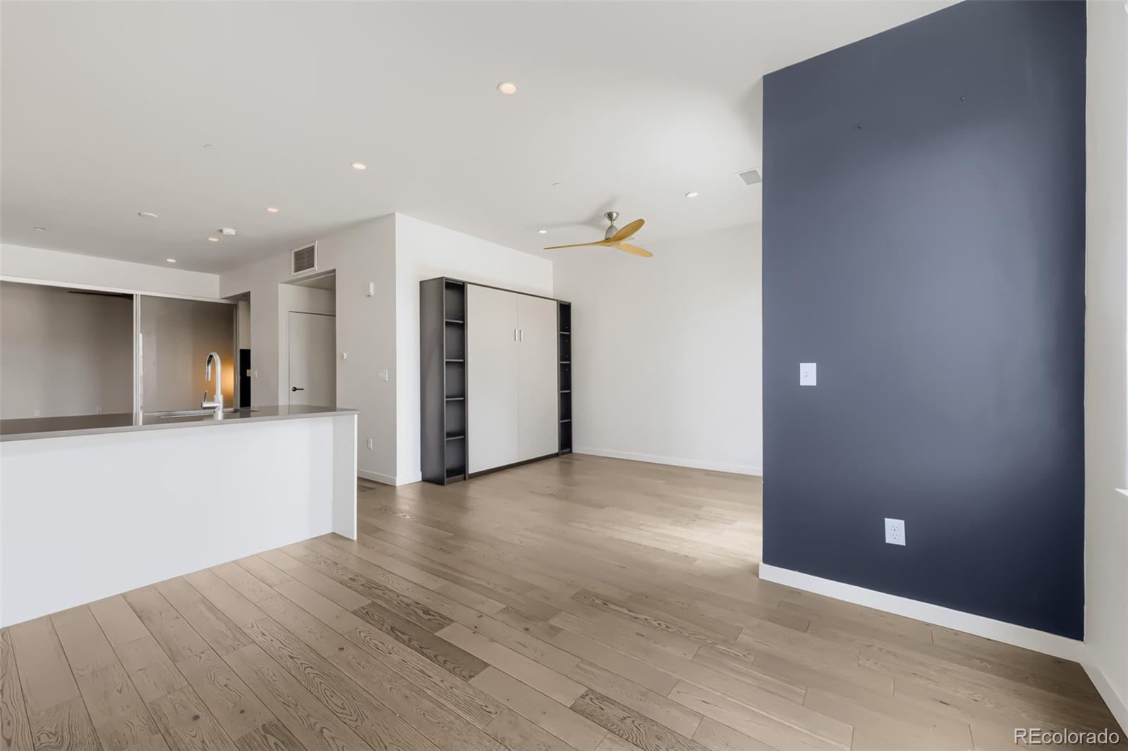 1300 N Ogden Street 401