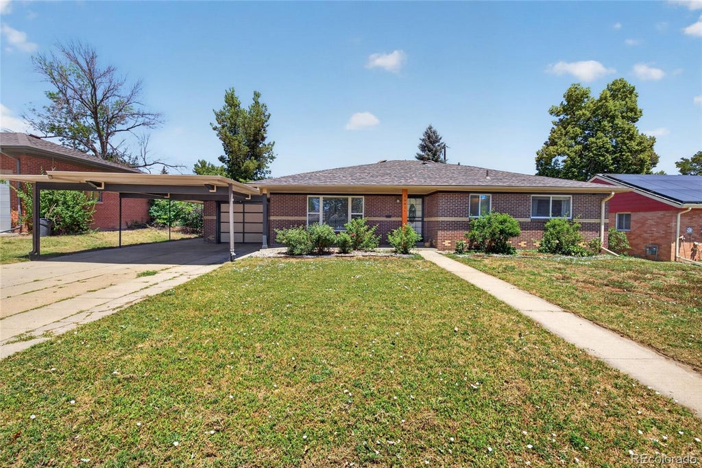 Photo of 7981 Robin Lane, Denver, CO 80221 (MLS # 7440357)