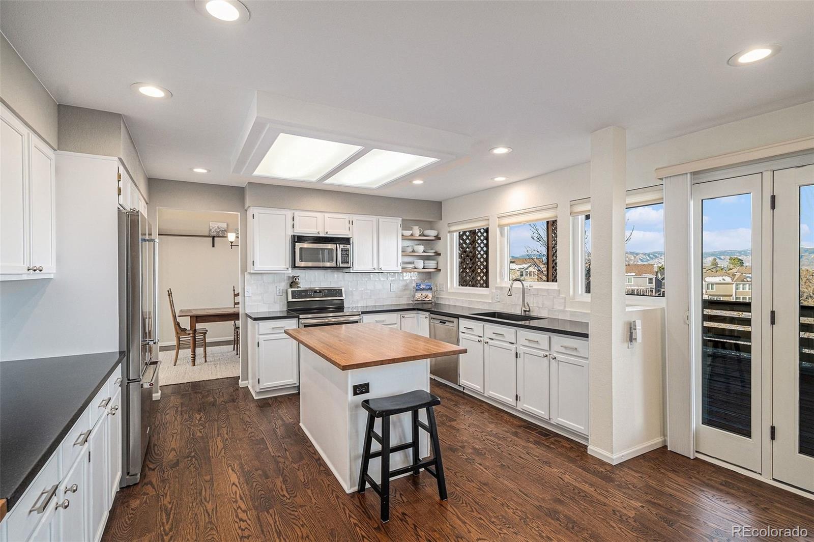 9537 Chesapeake Street