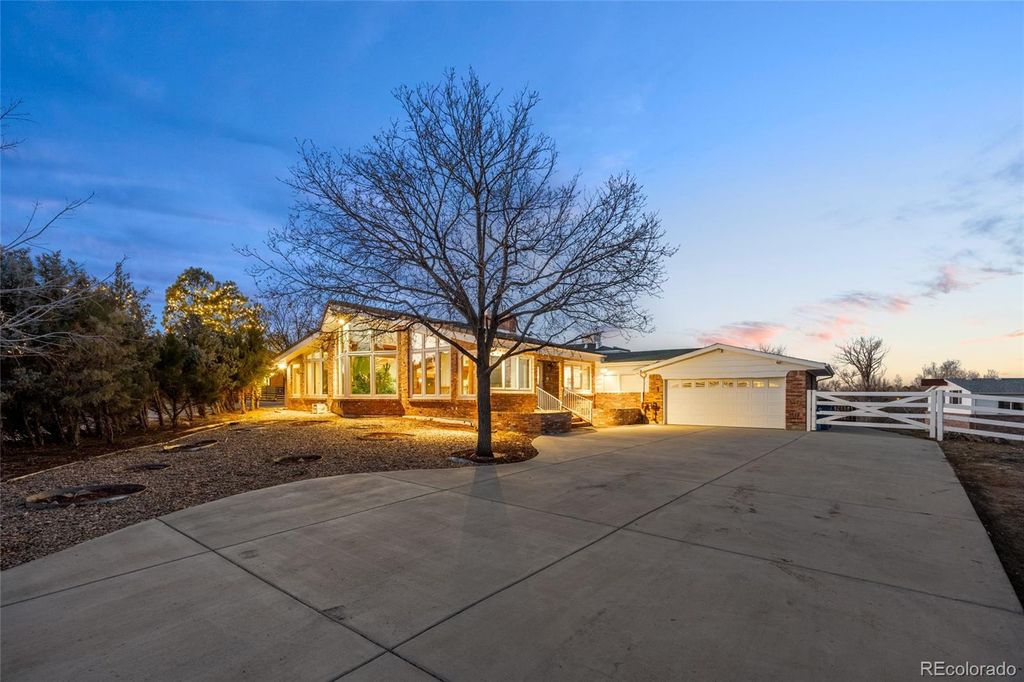Photo of 8280 Queen Street, Arvada, CO 80005 (MLS # 6600616)