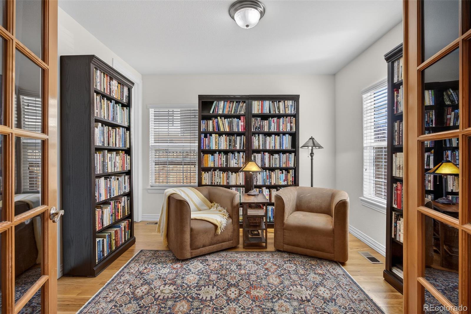 2933 Lawrence Street