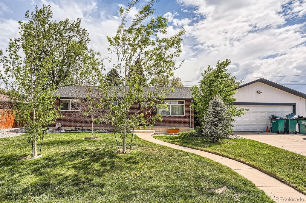 Photo of 2986 W Union Avenue, Englewood, CO 80110 (MLS # 7430443)