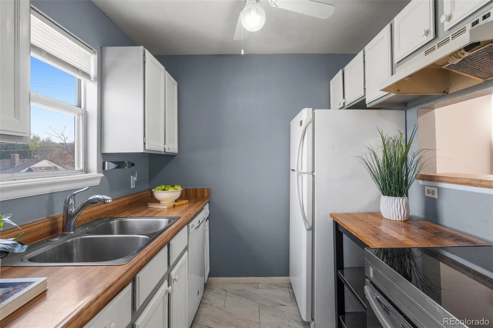 Castle Rock, Colorado 80104, United States, 2 Bedrooms Bedrooms, ,1 BathroomBathrooms,Residential,Active,115137