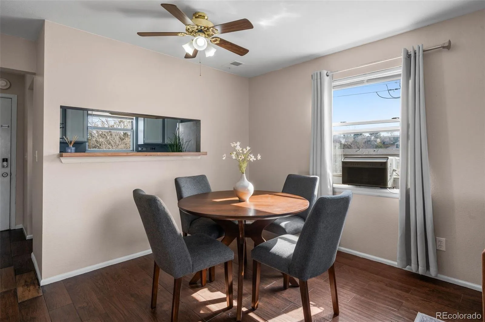 Castle Rock, Colorado 80104, United States, 2 Bedrooms Bedrooms, ,1 BathroomBathrooms,Residential,Active,115137