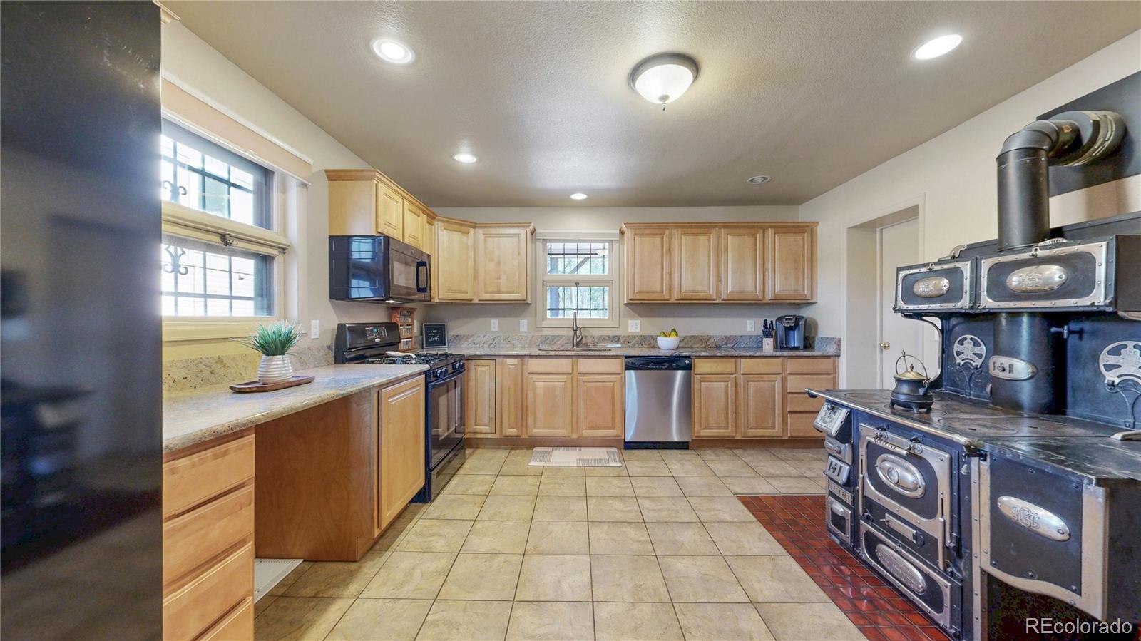 236 Meadowlake Drive