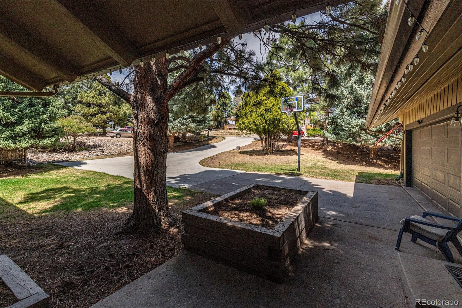 8250 Carriage Lane
