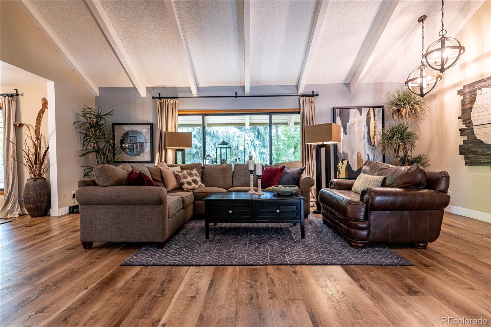 8250 Carriage Lane