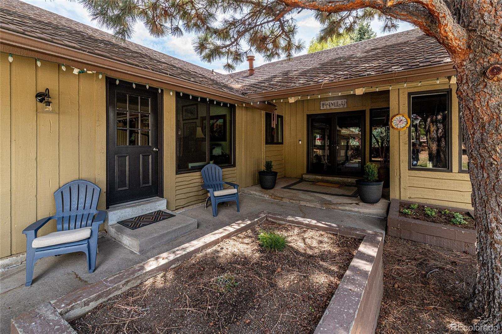 8250 Carriage Lane