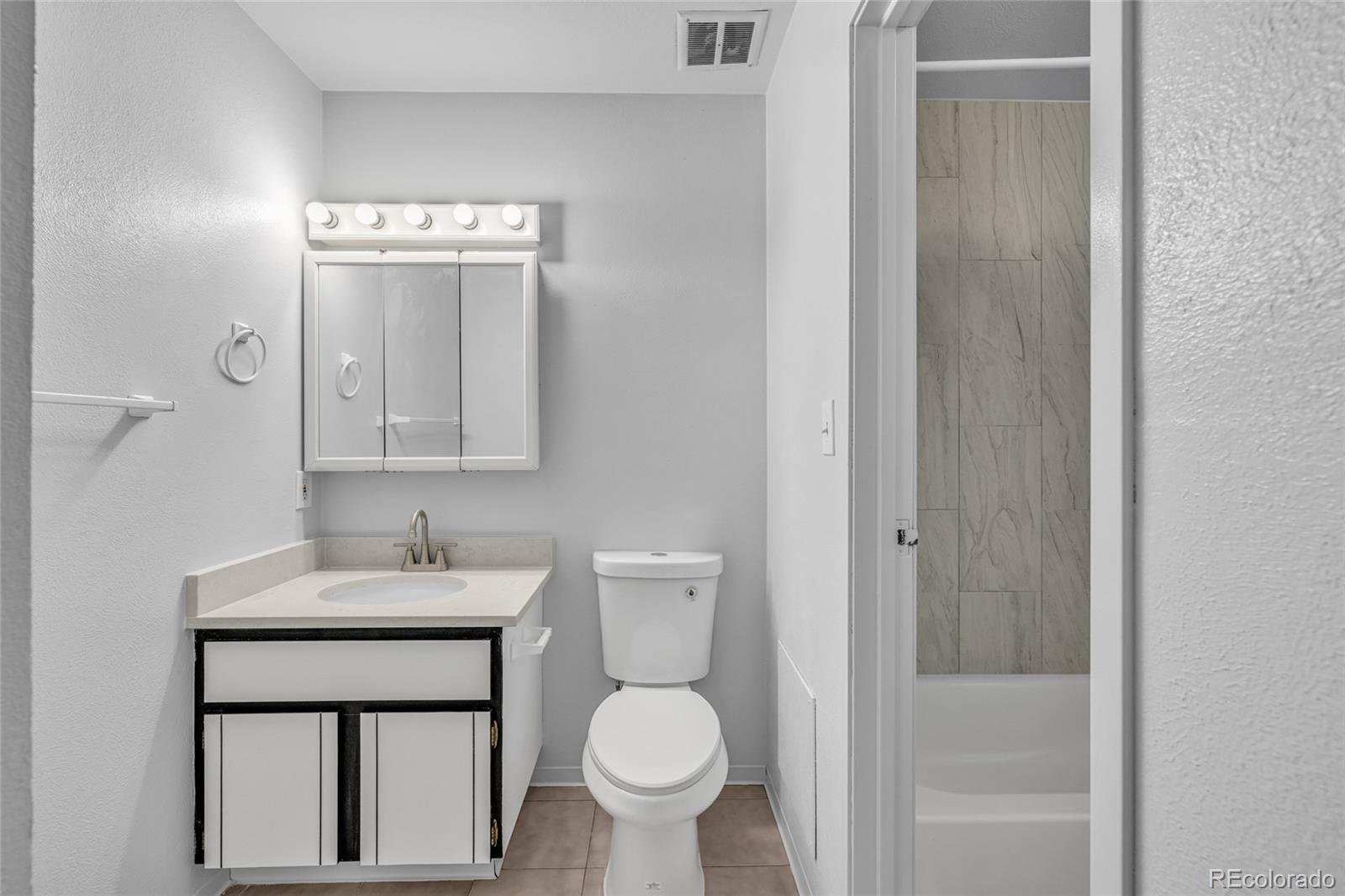 10211 Ura Lane 3-301