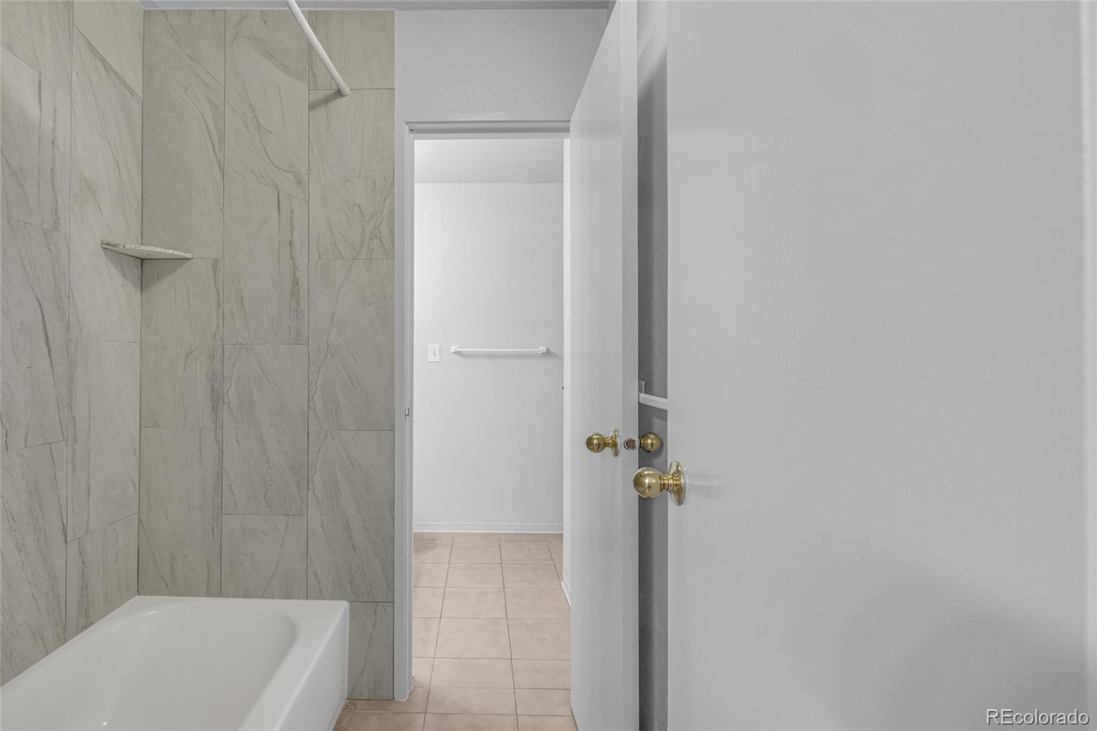 10211 Ura Lane 3-301