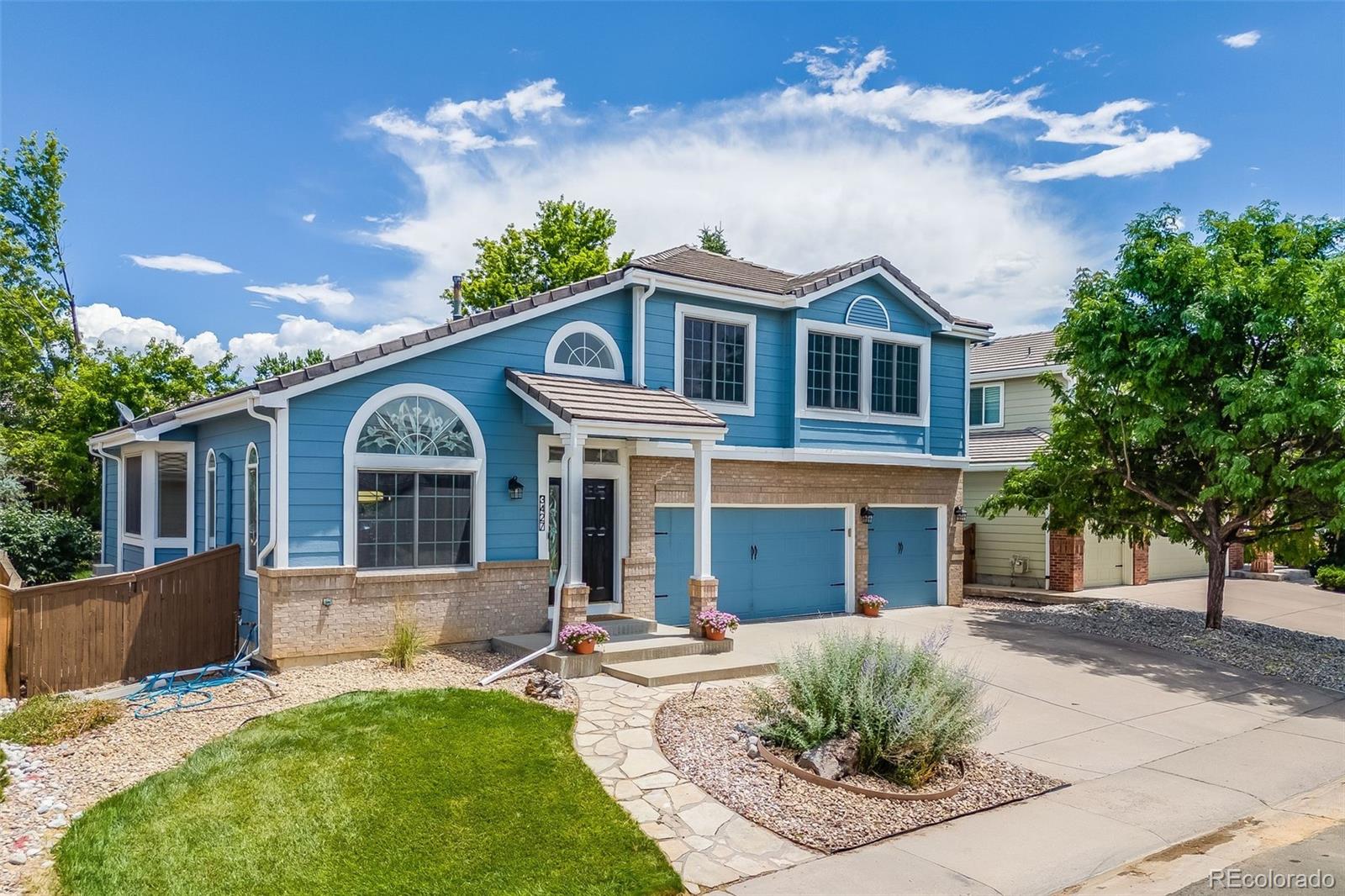 3427 Oak Leaf Place