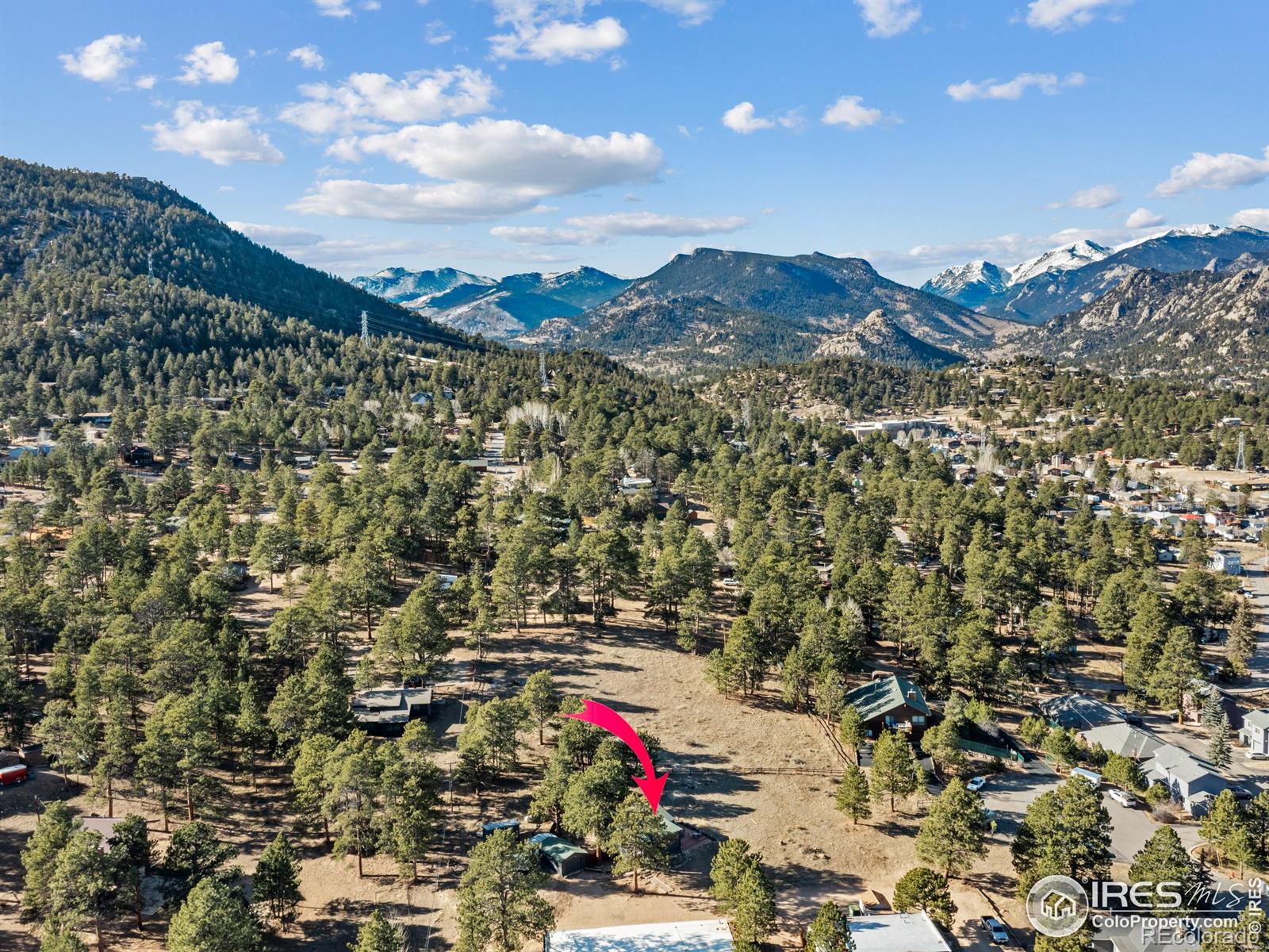 559 S Saint Vrain Avenue