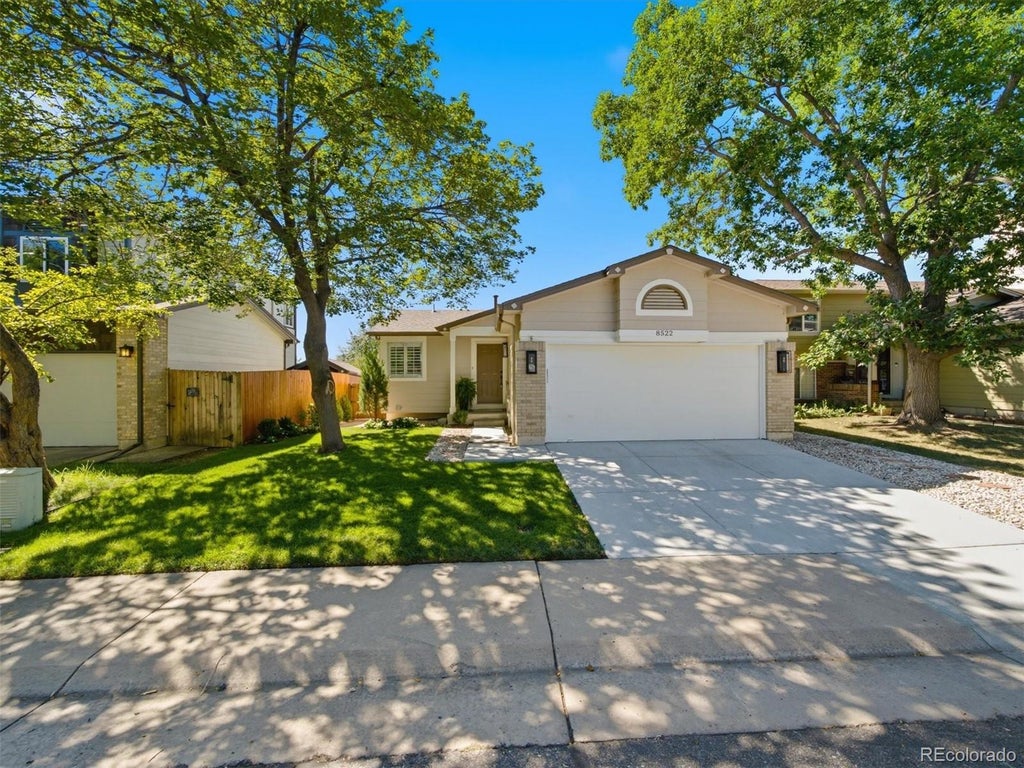 Photo of 8522 S Upham Way, Littleton, CO 80128 (MLS # 6679504)