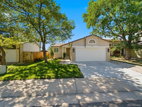 Photo of 8522 S Upham Way, Littleton, CO 80128 (MLS # 6679504)