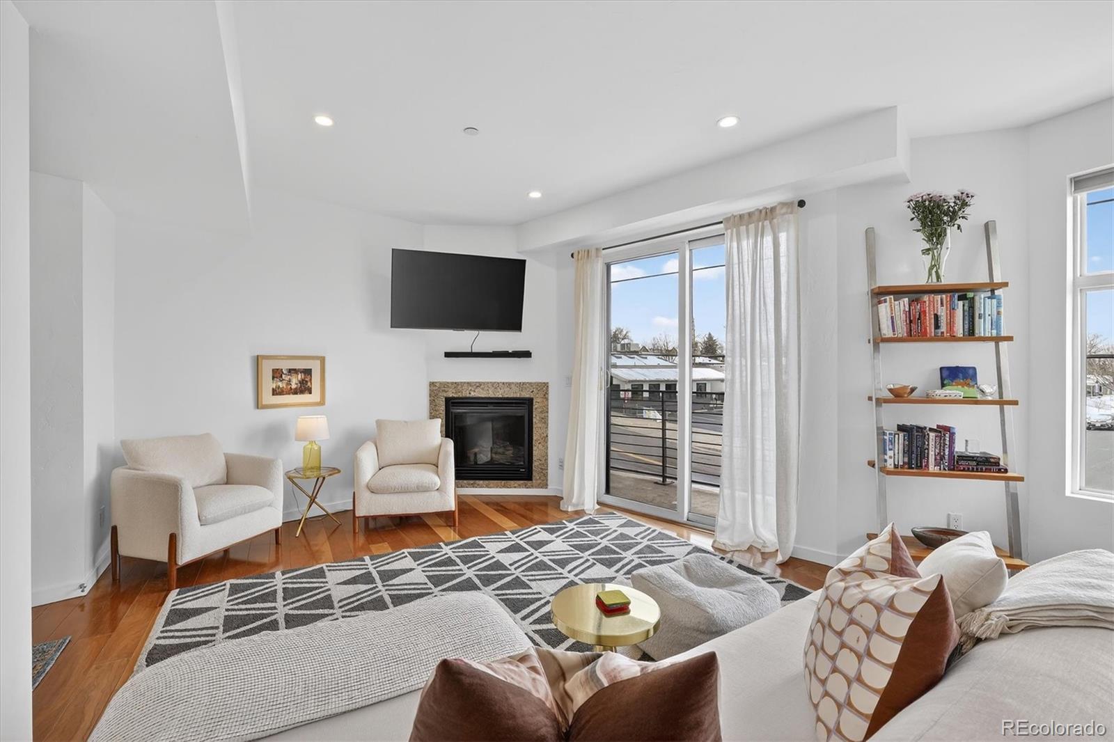 2900 W 44th Avenue 201