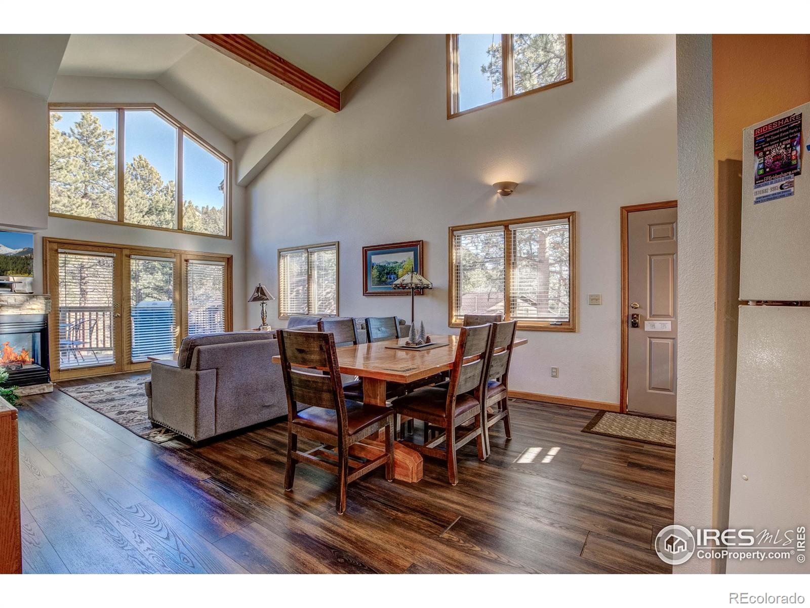 525 Fall River Lane 12