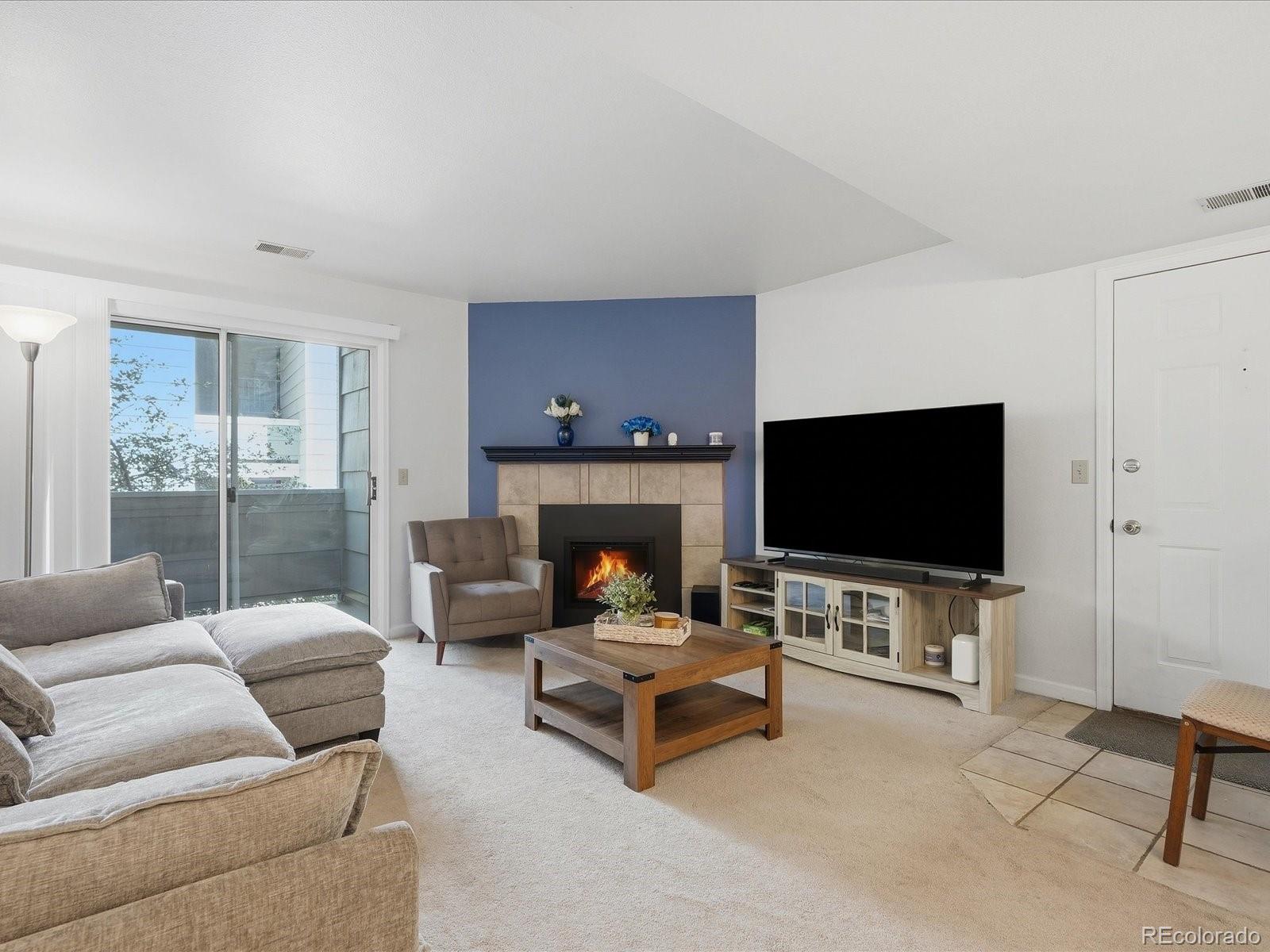 4654 White Rock Circle 3