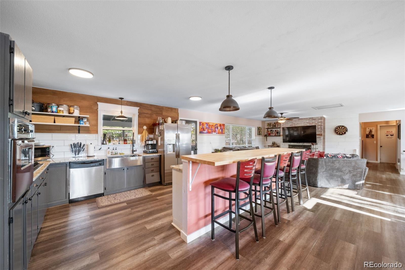 6365 W Coal Mine Avenue